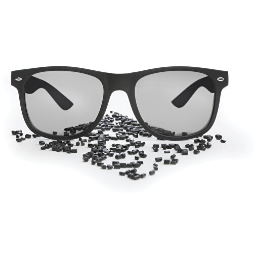 Sonnenbrille Aus GRS Recyceltem Kunststoff, Schwarz , schwarz, PC - recycelt, 14,40cm x 3,00cm (Länge x Höhe), Bild 6
