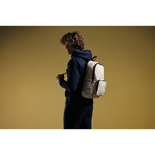 Dillon AWARE™ RPET Faltbarer Klassischer Rucksack, Off White , off white, PET - recycelt, 32,50cm x 44,00cm x 11,00cm (Länge x Höhe x Breite), Bild 10